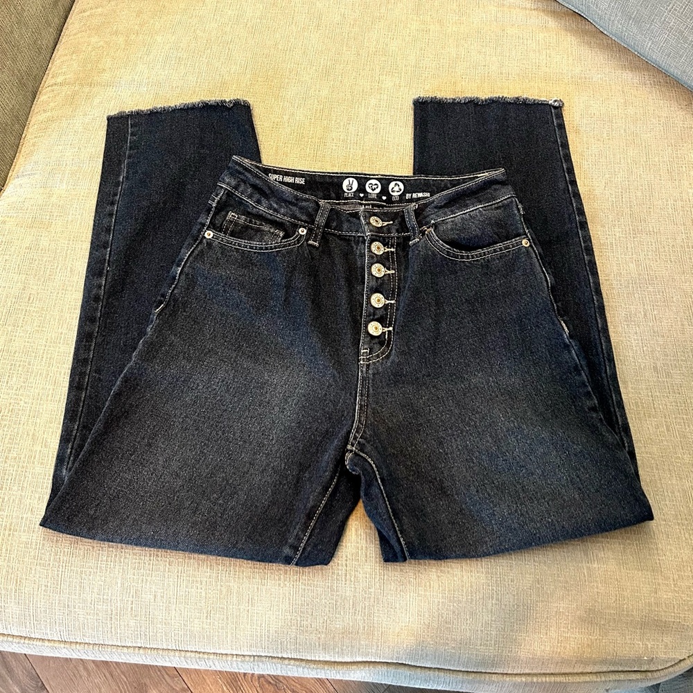 High Rise Black Jeans with Vintage Look